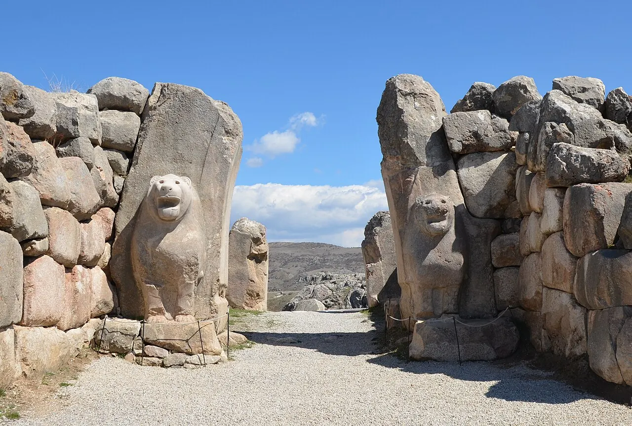 Hattuşa Aslanlı Kapı
